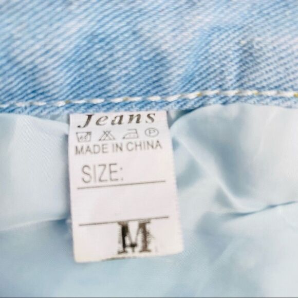 FLORAL Embroidered Denim Skirt - Picture 5 of 5